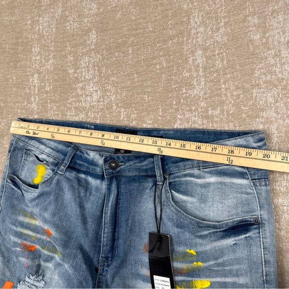 WAIMEA Stylish Distressed Blue Jeans with Colorful Accents - Picture 6 of 11